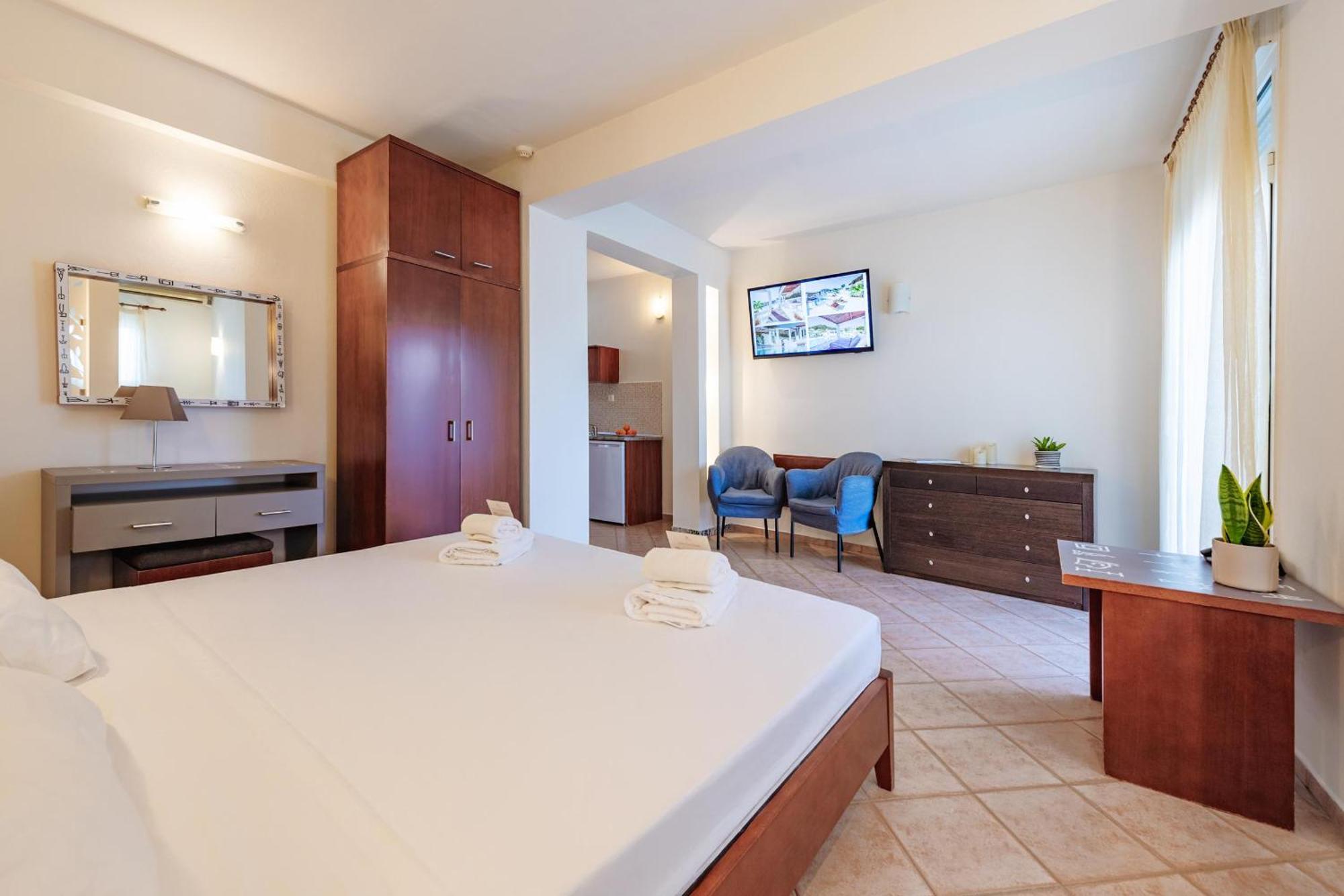 Ampelia Hotel Kassandra Hanioti Bagian luar foto